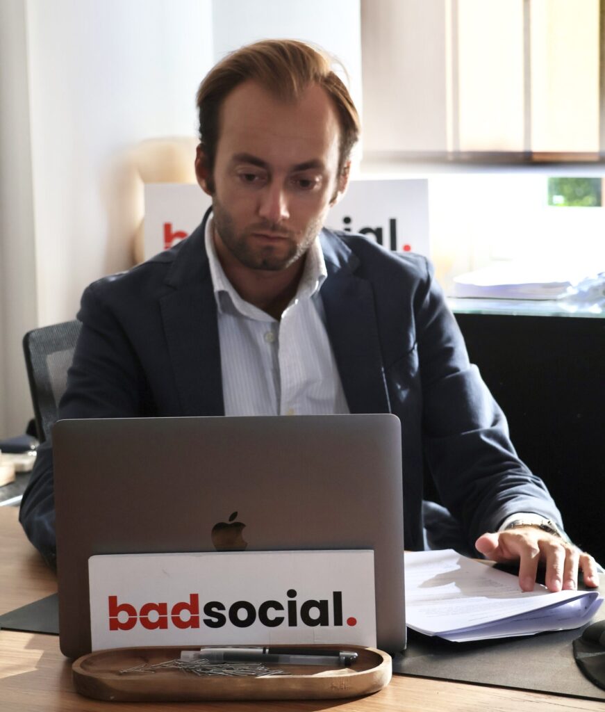 Saluda a nuestro CEO: Fran Descalzo